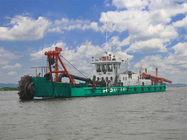 In Dubai Hydraulic Bucket Wheel Sand Dredging Dredger Used in River for Mud Dredging