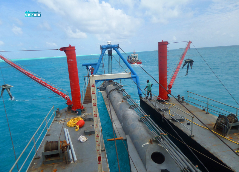 20 Inch with Comins Engine Suction Dredger in The River 