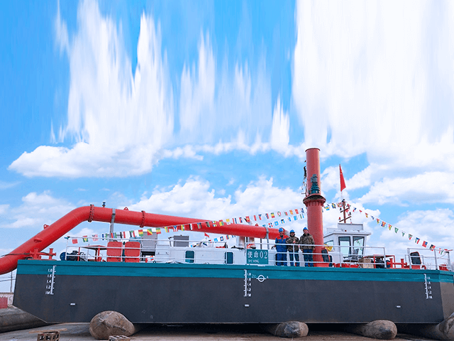 Booster Pump on Shore for 20 Inch Cutter Suction Dredger