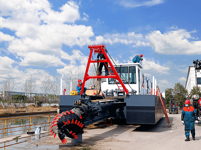  Hot Selling River Dredging Cutter suction Dredger.