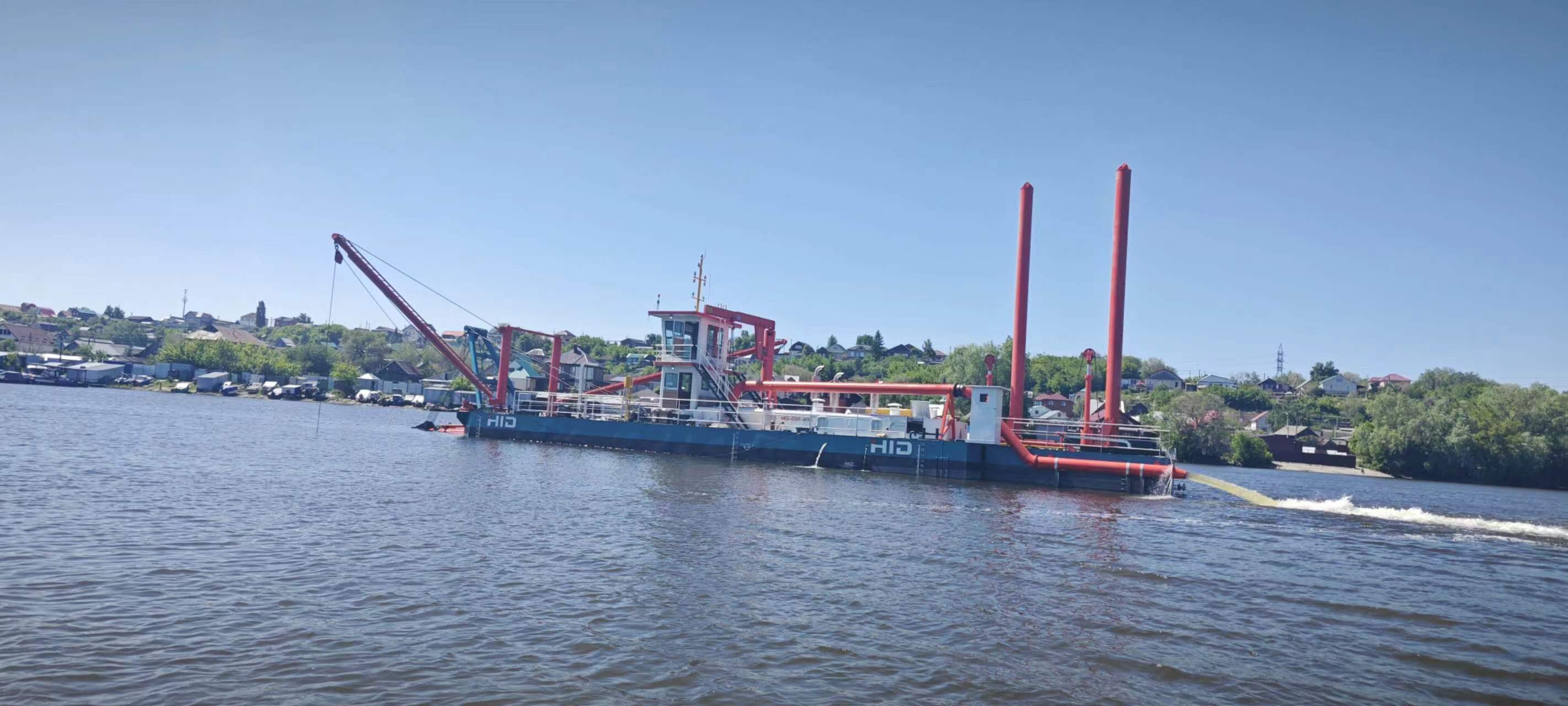 Long Discharge Distance Customized Hydraulic Cutter Suction Dredger In Russia