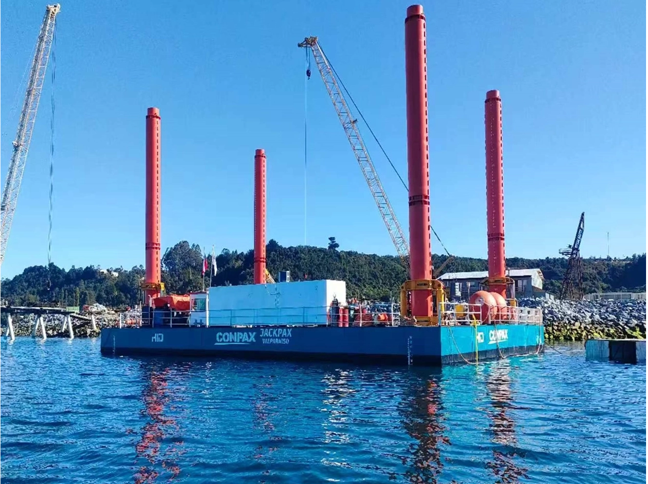 The SCO HID jack-up barge demonstrated the hard power of Chinese manufacturing in the South American waters.