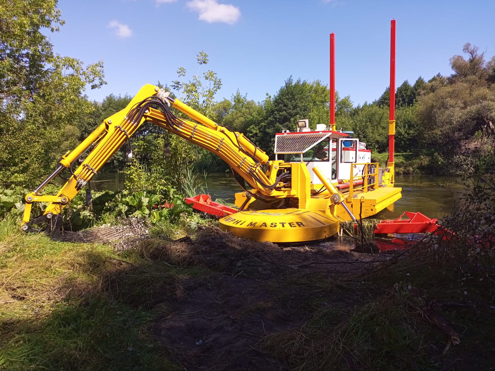 High Quality Hydraulic Control Amphibious River Sand Dredger